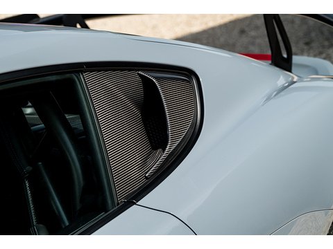 Porsche 718 Cayman GT4 RS Coupe 4.0 Automatic (22)