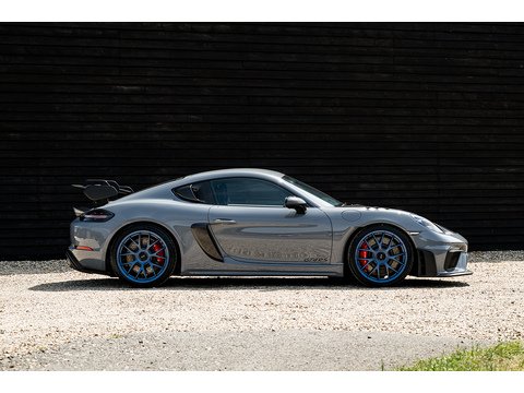 Porsche 718 Cayman GT4 RS Coupe 4.0 Automatic (22)