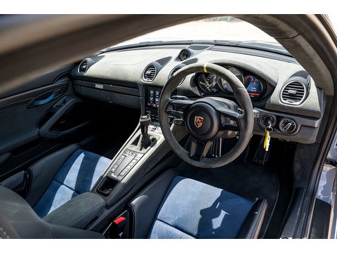 Porsche 718 Cayman GT4 RS Coupe 4.0 Automatic (22)