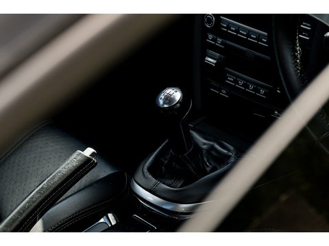 987 R Coupe 3.4 Manual Petrol (37)