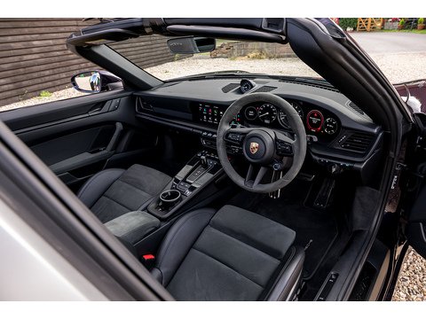3.0T 992 4 GTS Targa PDK (9)