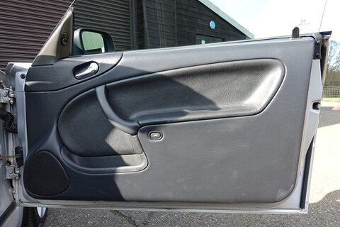 2.0T HOT Aero Convertible Manual  Convertible 2000 Petrol