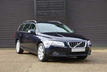 Volvo V70 2.5T SE Estate Automatic 