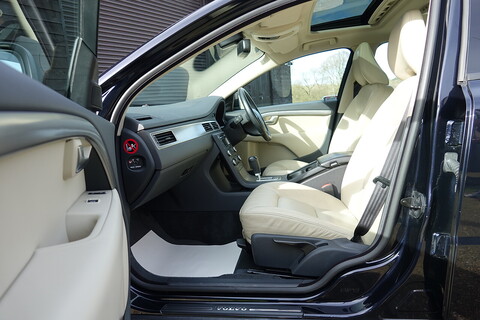 Volvo 2.5T SE Estate Automatic (Low Mileage Example.. Huge Value)