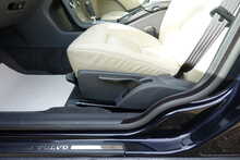 Volvo V70 2.5T SE Estate Automatic 