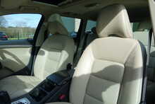 Volvo V70 2.5T SE Estate Automatic 