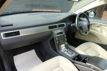 Volvo V70 2.5T SE Estate Automatic 