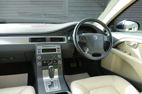 Volvo 2.5T SE Estate Automatic (Low Mileage Example.. Huge Value)