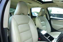 Volvo V70 2.5T SE Estate Automatic 