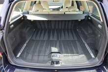 Volvo V70 2.5T SE Estate Automatic 