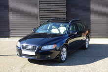 Volvo V70 2.5T SE Estate Automatic 