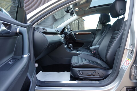 2.0 TFSI Alltrack 4Motion DSG Auto Estate Estate 2.0 Semi Auto Petrol