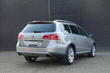 Volkswagen Passat 2.0 TFSI Alltrack 4Motion DSG Auto Estate 