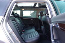 Volkswagen Passat 2.0 TFSI Alltrack 4Motion DSG Auto Estate 