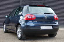 Volkswagen Golf FSI Match 