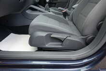 Volkswagen Golf FSI Match 