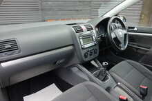 Volkswagen Golf FSI Match 
