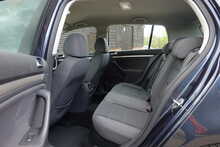 Volkswagen Golf FSI Match 