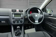 Volkswagen Golf FSI Match 