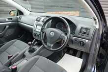Volkswagen Golf FSI Match 
