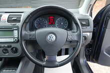 Volkswagen Golf FSI Match 