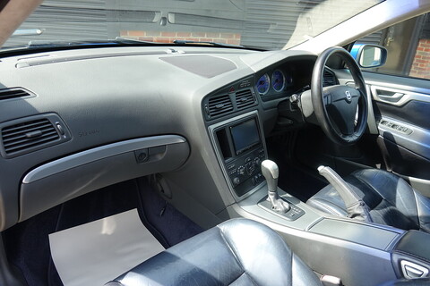 2.5 R AWD Estate Automatic Estate 2500 Automatic1 Petrol