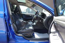 Volvo V70 2.5 R AWD Estate Automatic 