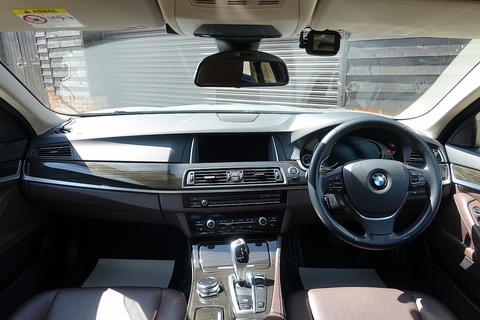 528i Luxury Saloon 2.0 Automatic Petrol