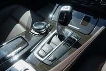 BMW 5 Series 528i Luxury 