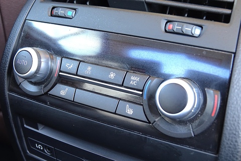 528i Luxury Saloon 2.0 Automatic Petrol