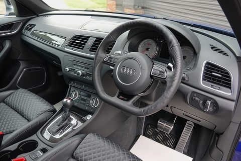 RS Q3 2.5 TFSI Quattro DSG Estate 2.5 Semi Auto Petrol