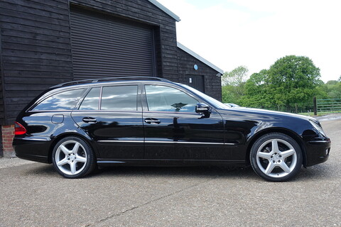 E300 V6 AVANTGARDE Estate 7 Speed G-Tronic Estate 3000 Automatic Petrol
