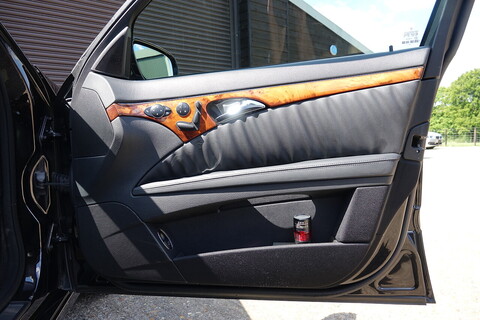 E300 V6 AVANTGARDE Estate 7 Speed G-Tronic Estate 3000 Automatic Petrol