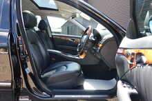 Mercedes-Benz E Class E300 V6 AVANTGARDE Estate 7 Speed G-Tronic 