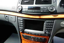Mercedes-Benz E Class E300 V6 AVANTGARDE Estate 7 Speed G-Tronic 
