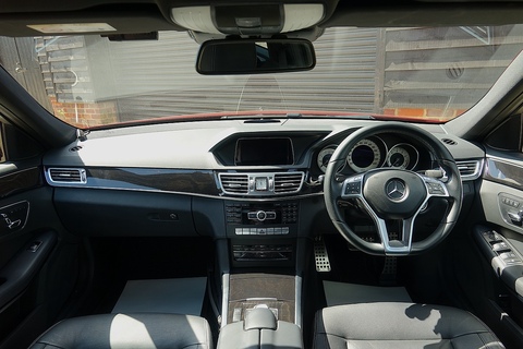 E250 AMG Sport Saloon Automatic Saloon 2000 Automatic Petrol