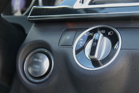 E250 AMG Sport Saloon Automatic Saloon 2000 Automatic Petrol