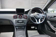 Mercedes-Benz A-Class A250 4Matic Sport AMG Line 