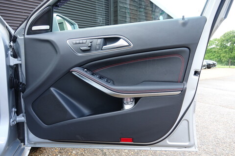 A250 4Matic Sport AMG Line Hatchback 2.0 Automatic Petrol