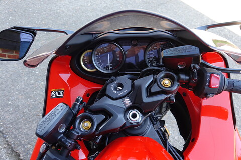 1300 Super Sports Petrol Manual Euro 5 (190 ps)