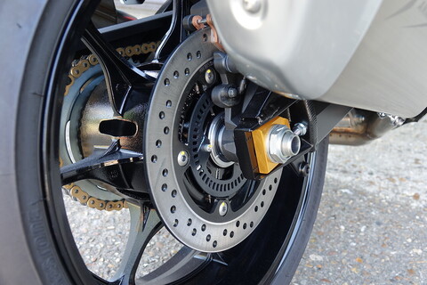 1300 Super Sports Petrol Manual Euro 5 (190 ps)