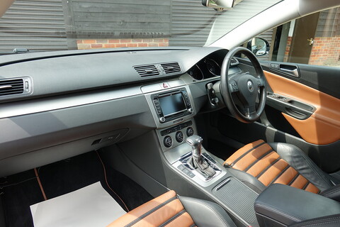 B6 3.2 V6 FSI SEL SPORT DSG 4Motion