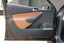 Volkswagen Passat 3.2 V6 FSI DSG 4Motion 