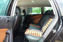 Volkswagen Passat 3.2 V6 FSI DSG 4Motion 