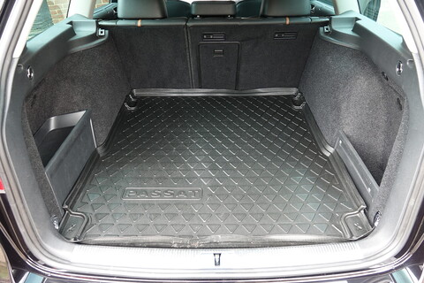 B6 3.2 V6 FSI SEL SPORT DSG 4Motion