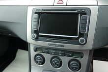 Volkswagen Passat 3.2 V6 FSI DSG 4Motion 