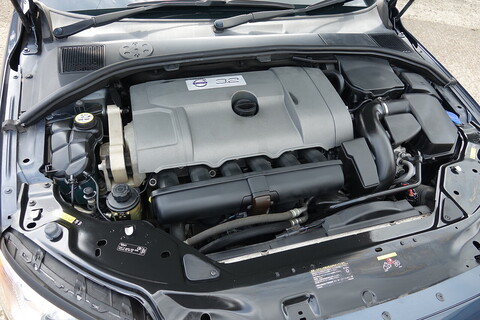 SE LUX Estate 3.2 Automatic Petrol