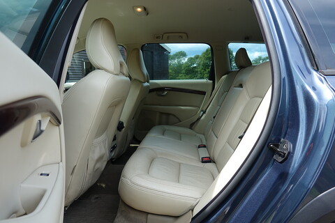 SE LUX Estate 3.2 Automatic Petrol