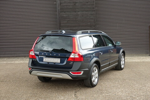 SE LUX Estate 3.2 Automatic Petrol