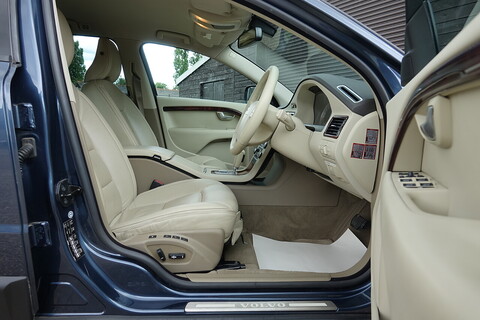 SE LUX Estate 3.2 Automatic Petrol